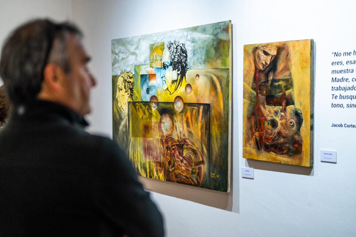 Emotiva exposición póstuma: UdeC Campus Chillán rindió homenaje al arte de Jacob Cortez Sanhueza