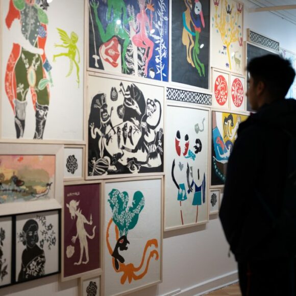 Más de tres décadas de arte: Lorena Villablanca expone su histórico trabajo en el CECAL UdeC