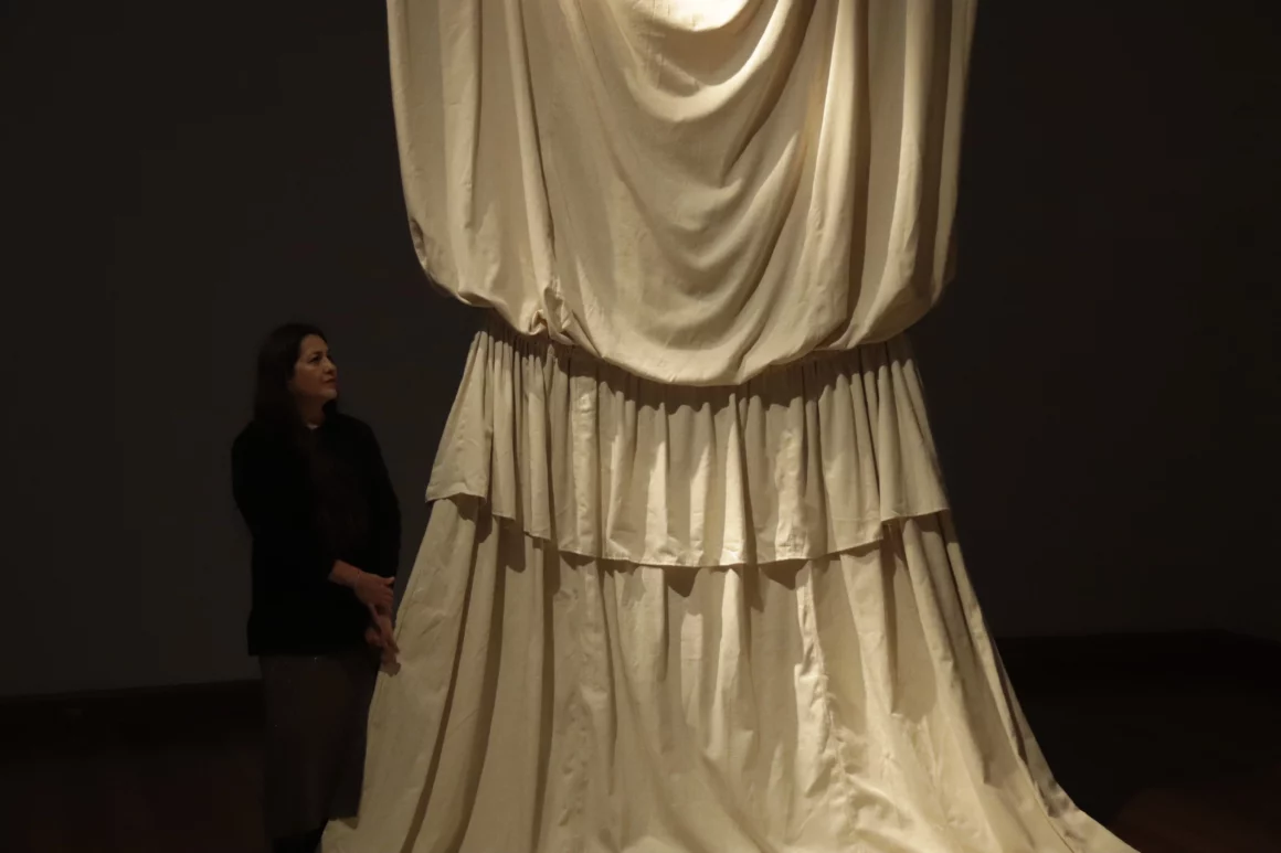 Una potente reflexión artística sobre lo femenino se inaugura en el CECAL UdeC